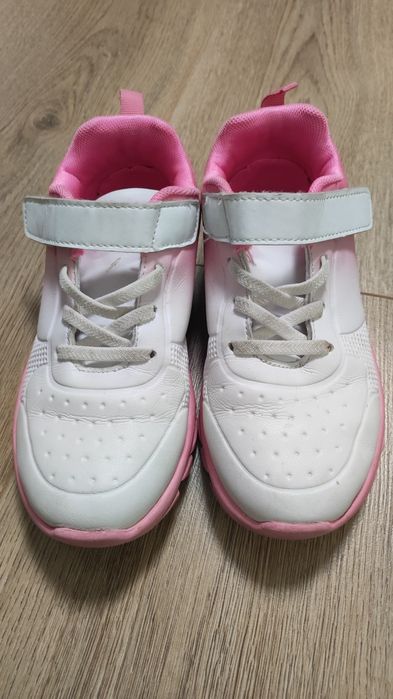 Маратонки за момиче