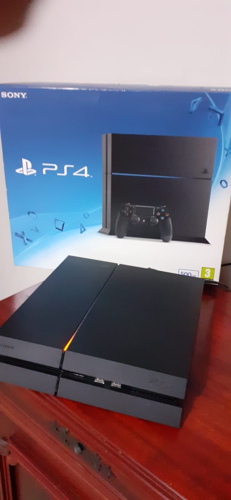 PlayStation 4 de vânzare