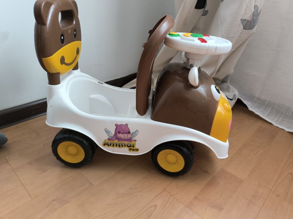 Бебешка кола за яздене