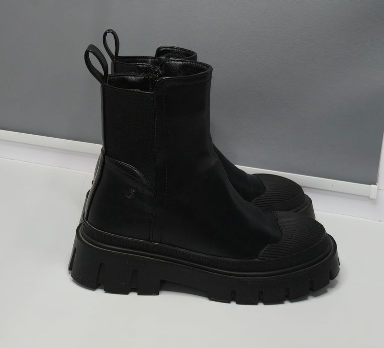 Ботинки зимние женские