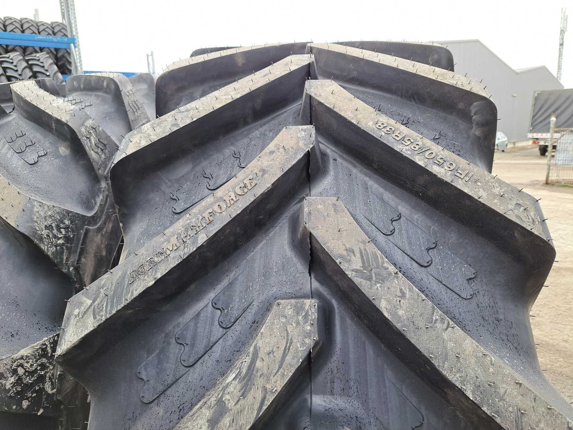 Cauciucuri noi IF 650/85 R38 BKT anvelope AGRIMAX FORCE FENDT, CASE