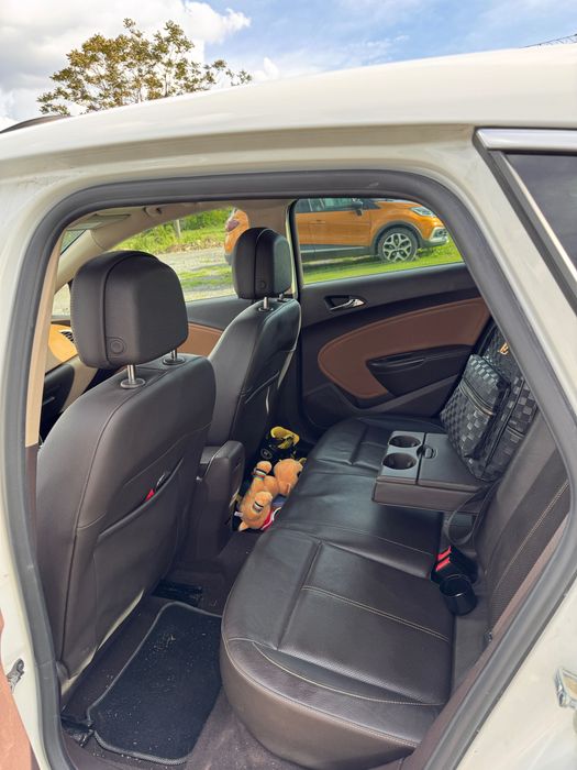 Opel Astra 1.4 Turbo 140 CP • Automată • 2014 •