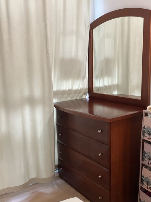 Мебели от череша