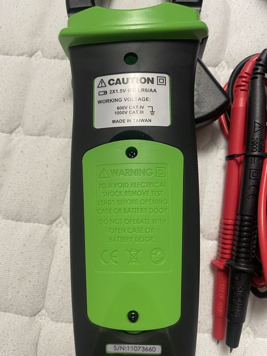 Clampmetru digital pentru sisteme fotovoltaice 1500 A KPS