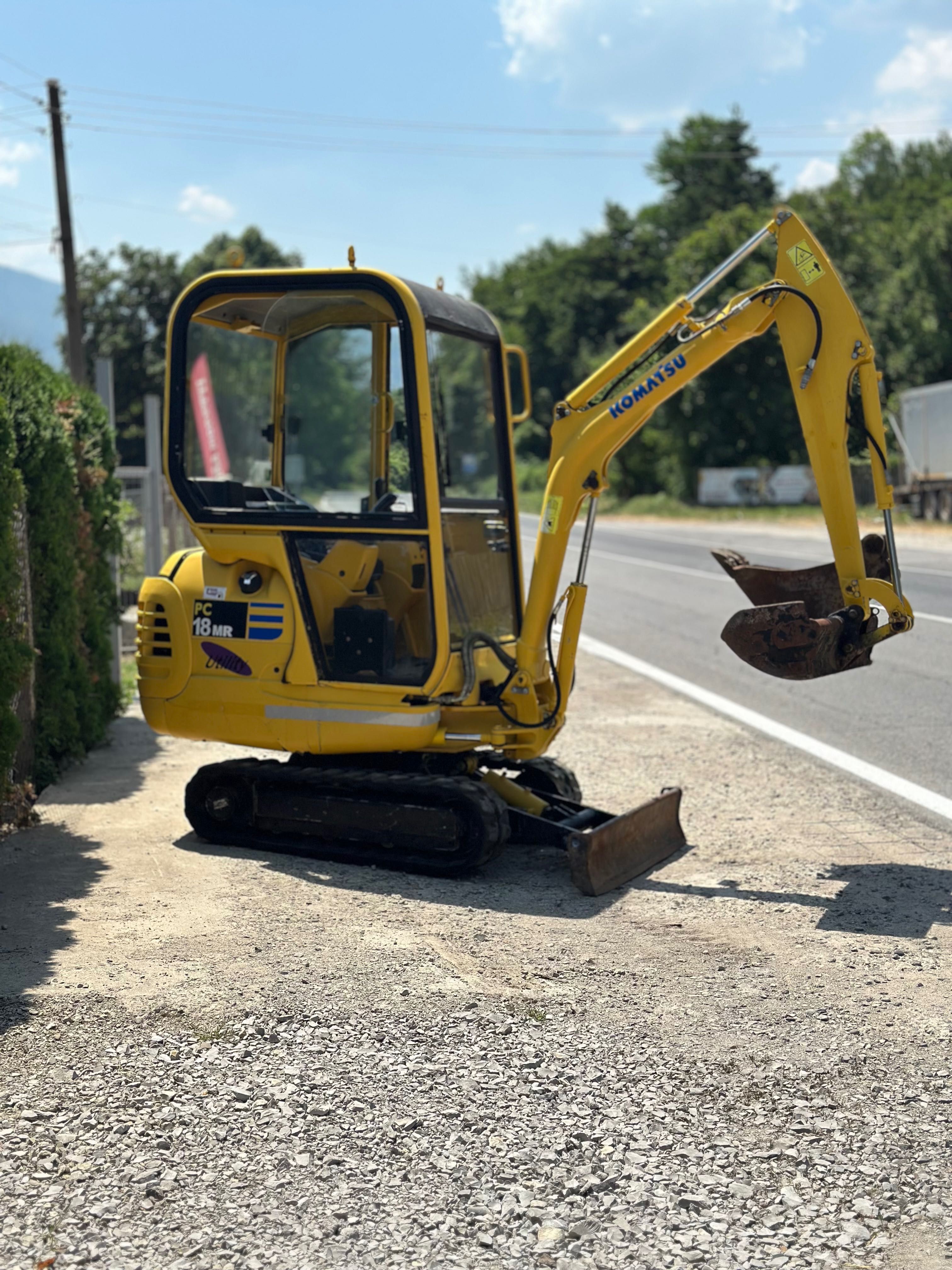 Komatsu PC18MR мини багер 2бр кофи