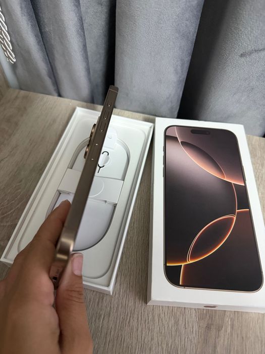 iPhone 16 Pro Max