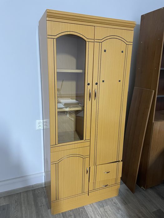 Шкаф сатылады (жаңа емес)