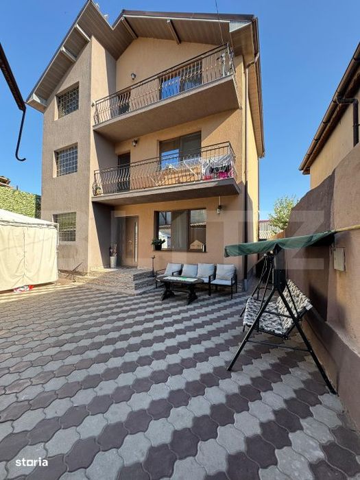 Casa P+2 , 179mp,  zona Mall Promenada