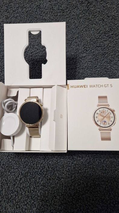 Смарт часовник HUAWEI WATCH GT5