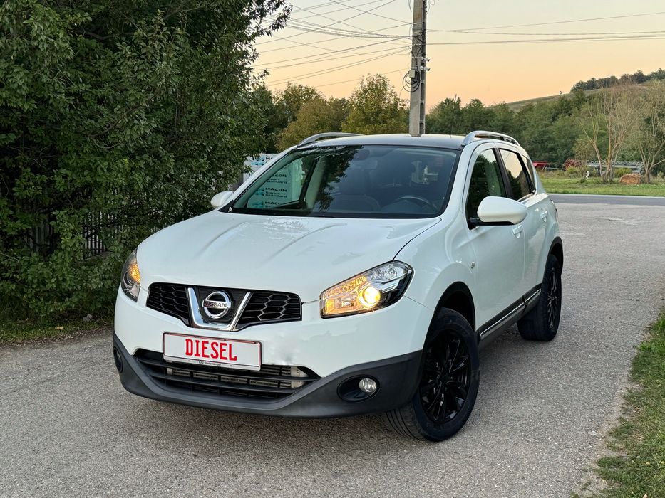Vand Nissan Qashqai Facelift 2.0 Diesel 4x4 Decuplabil 150 CP 2010