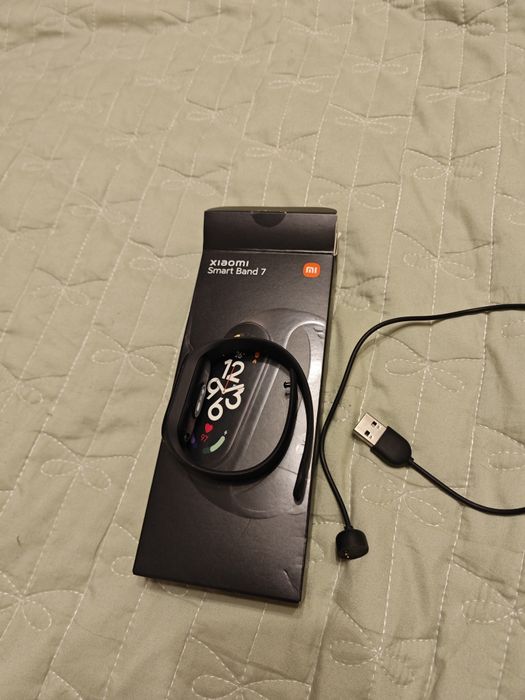 Продам фитнес браслет Xiaomi smart Band 7