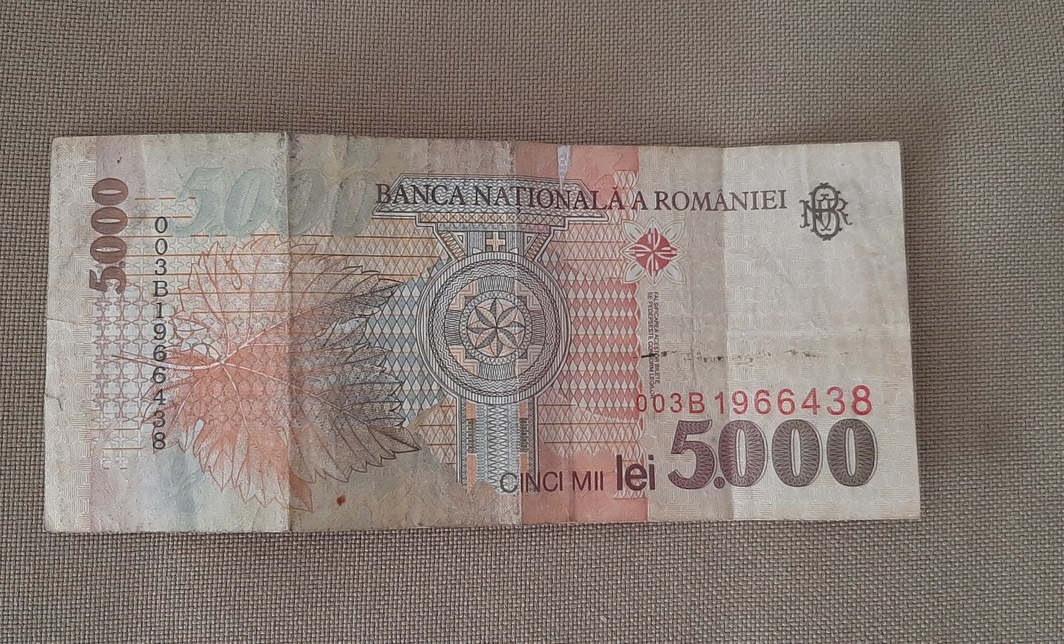 Vând bancnota de 5000 lei