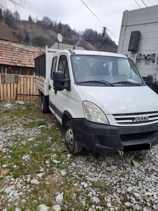 Camioneta Iveco basculabila