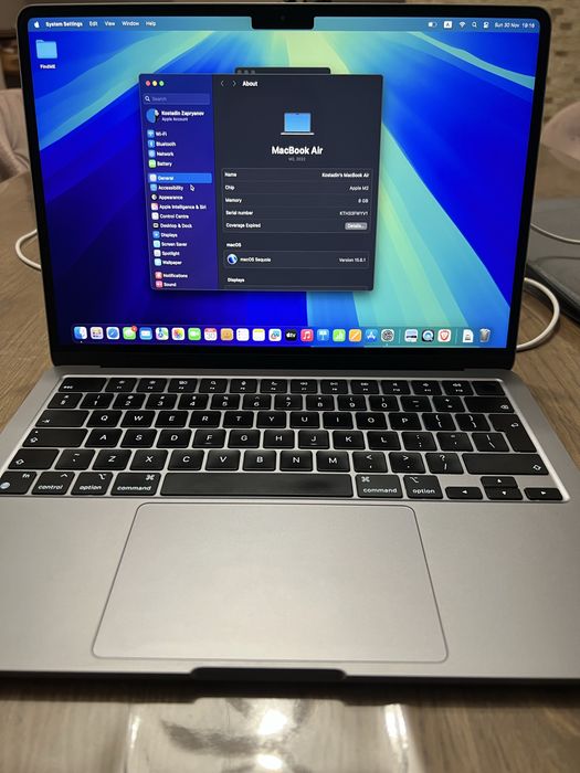 MacBook Air M2 8gb RAM 256gb SSD