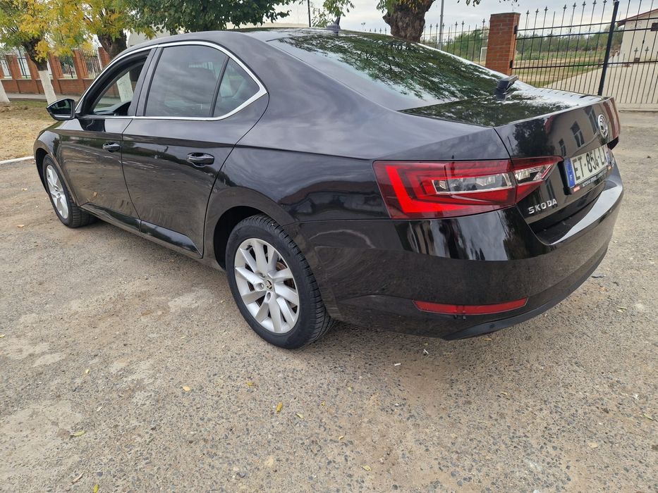 Skoda superb 1,6 tdi 120 cp