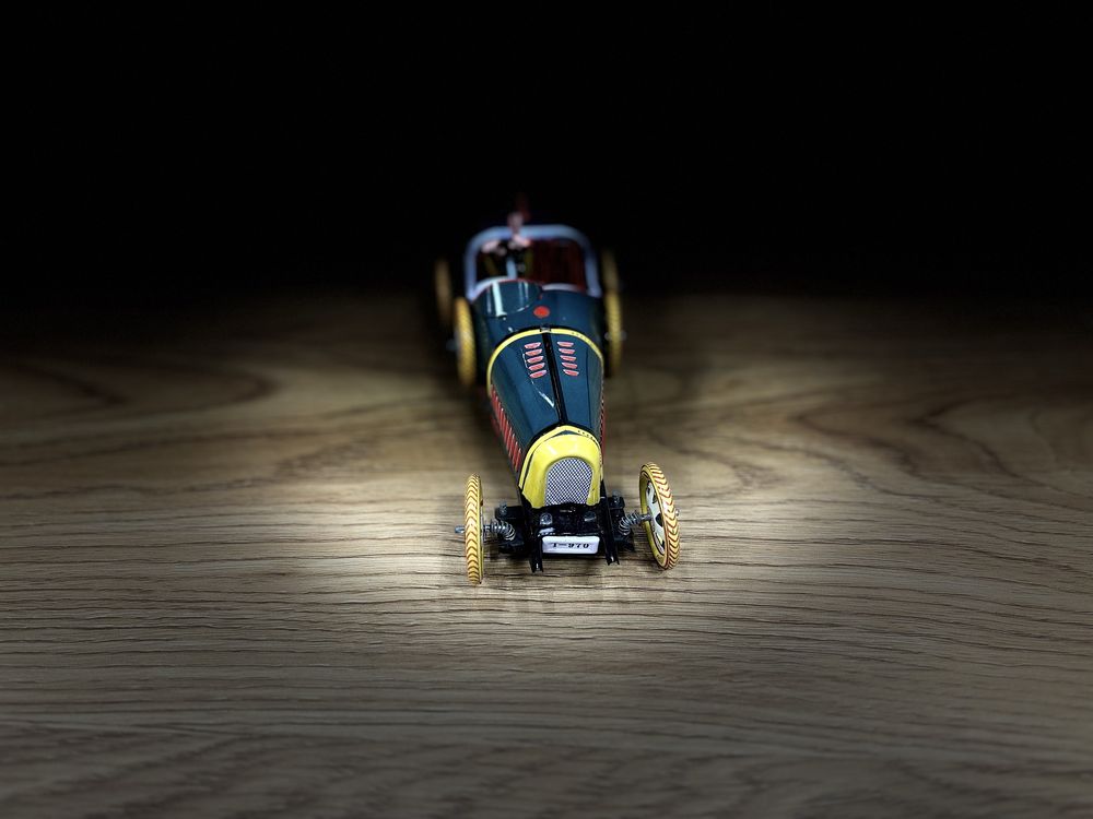 Bugatti T-35 Racer din tabla