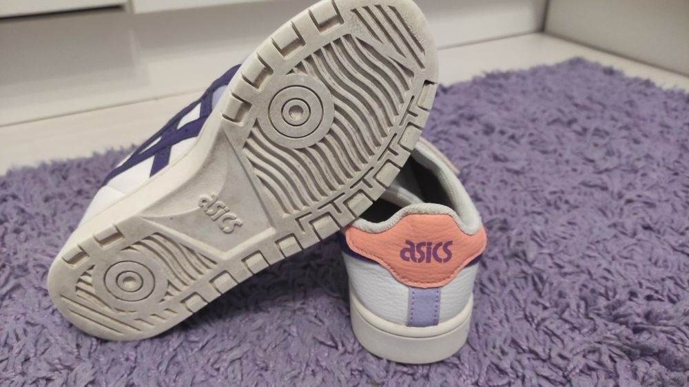 Детски маратонки Asics за момиче!