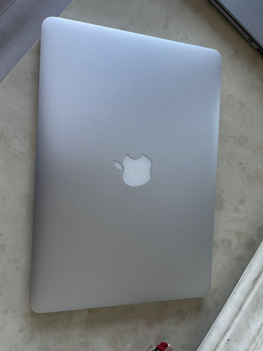 Macbook Pro Retina Early 2015 13.3 8GB RAM 128 GB Impecabil