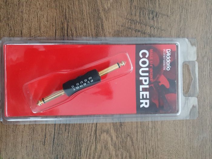 Adaptor D'Addario Planet Waves 1/4 inch (6.35 mm) male mono inline aur