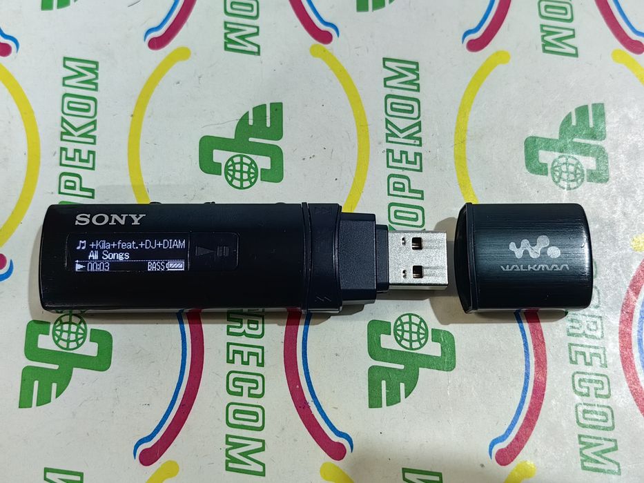 Mp3 плеър Sony 4 gb до 900 песни