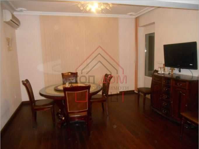 Дава се под наем Четиристаен апартамент в Варна, ВИНС - 90 кв.м за 816 € - Снимка #2