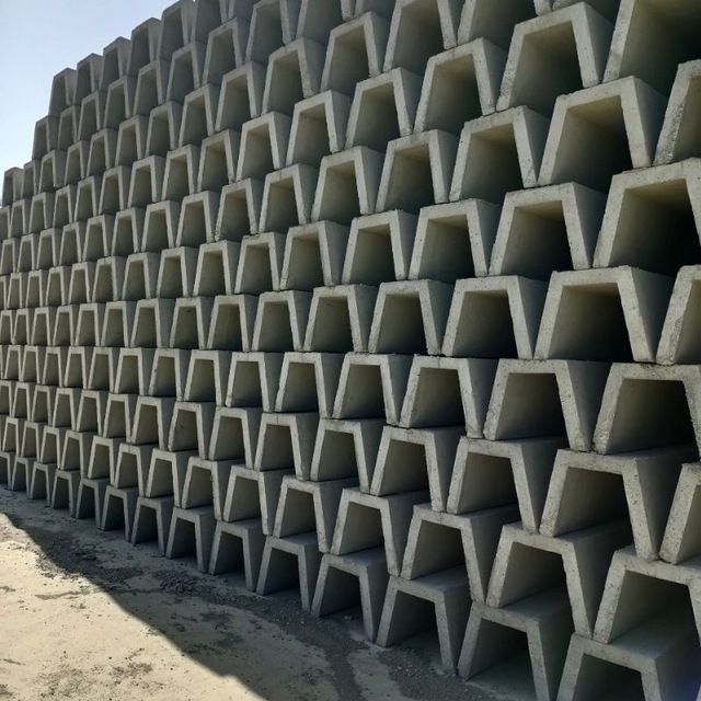 Beton plita, Stalba, Latok.