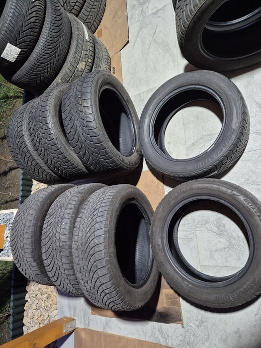 Vând cauciucuri 205/55/16 M+S 2 seturi diferite imp Germania