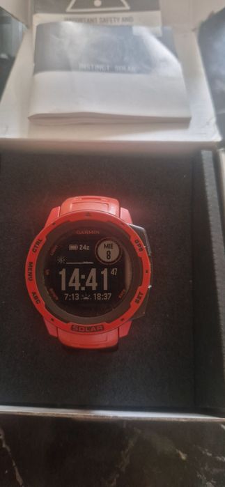 Vând ceas Garmin
