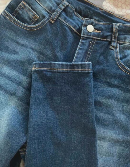 Blugi skinny damă