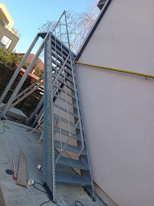 Scara metalica zincata 4mm grosime