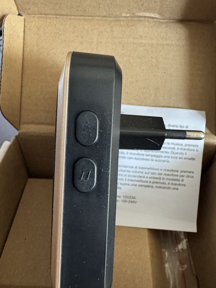 Sonerie wireless negru-auriu, 60 tonuri, volum reglabil