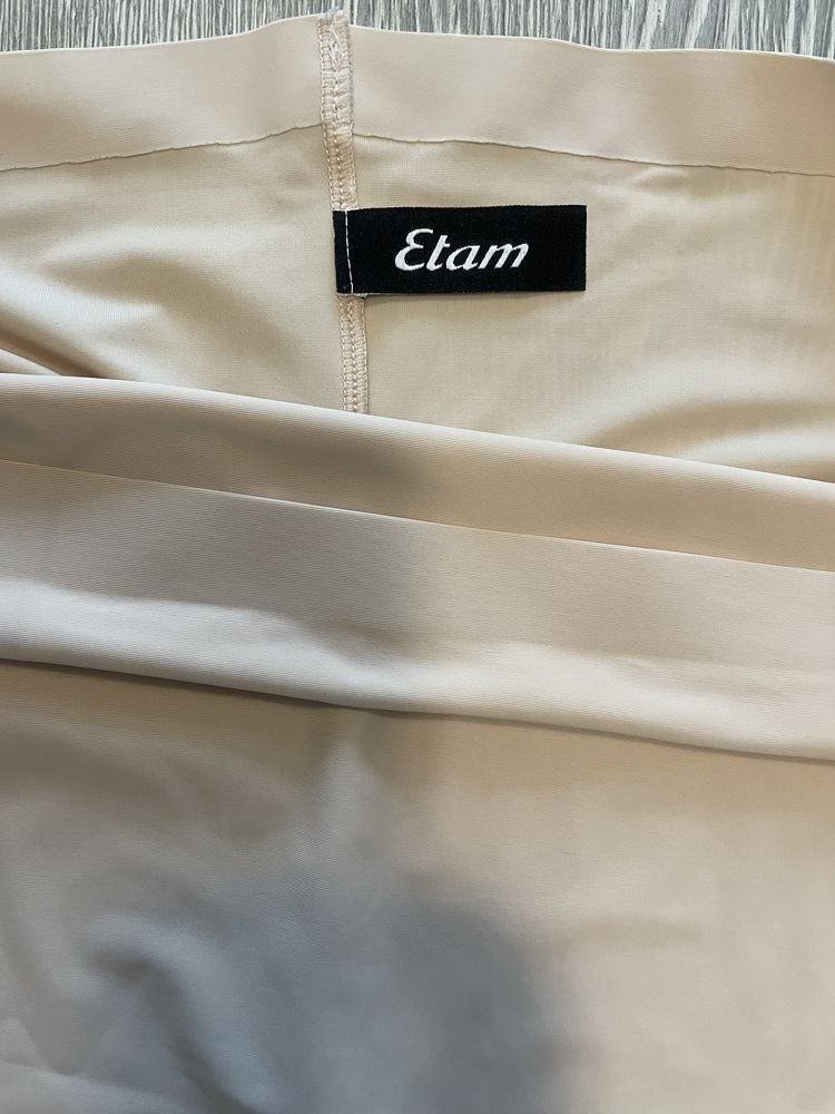 Оформящо бельо Етам