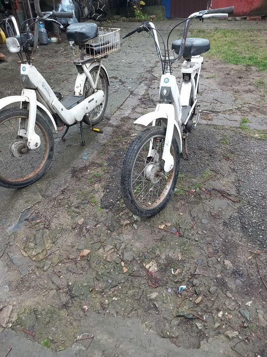 Vand 2 scutere Piagio Ciao