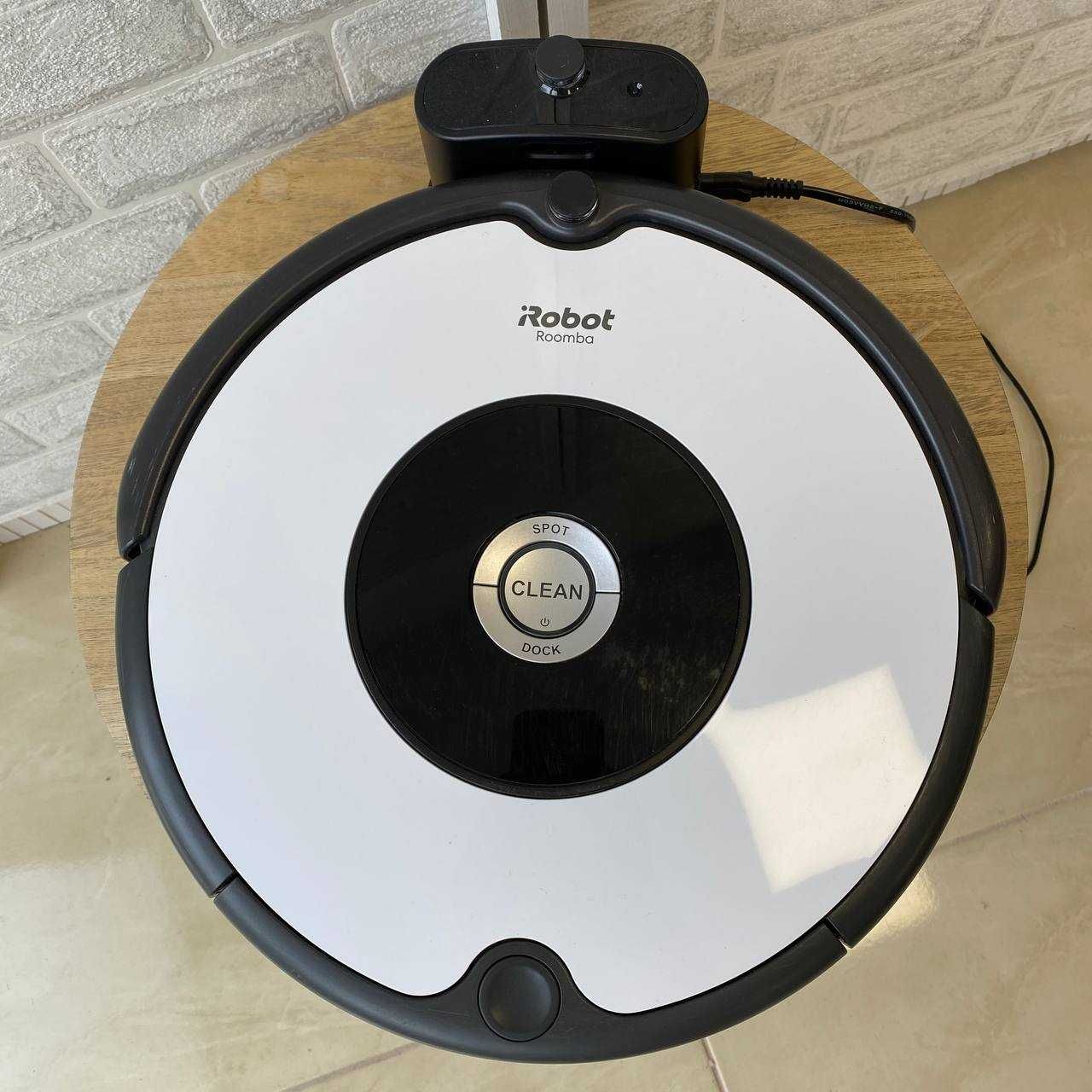 Робот прахосмукачка iRobot Roomba 605 AeroVac 3 режима 2 четки iAdapt