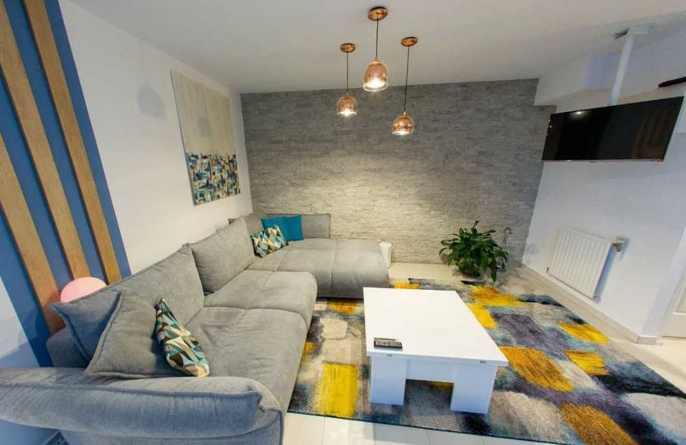 Дава се под наем Двустаен апартамент в Пловдив, Център - 42 кв.м за 198.9 € - Снимка #2