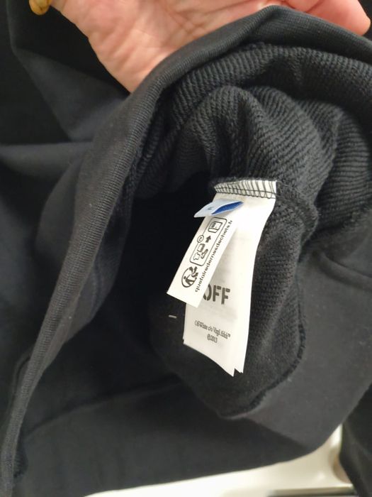 Kaws-Off White stweatshirt