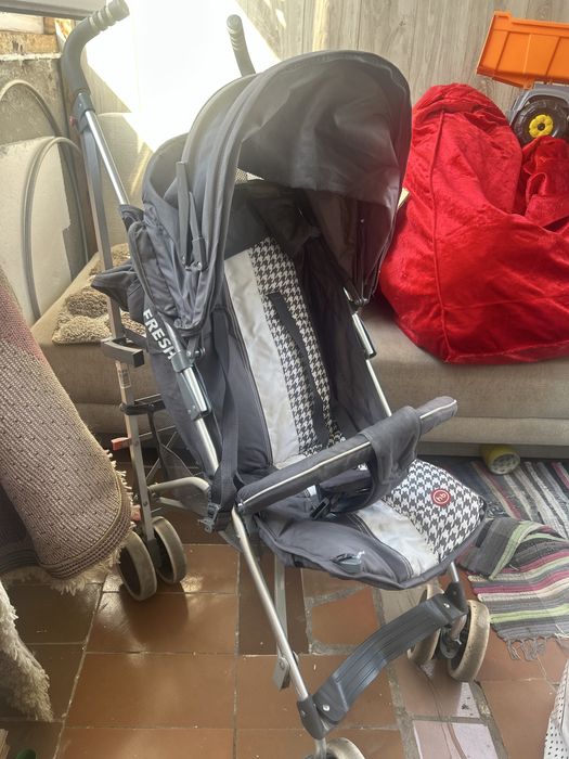 Коляска трость в хорошем состоянии 3000