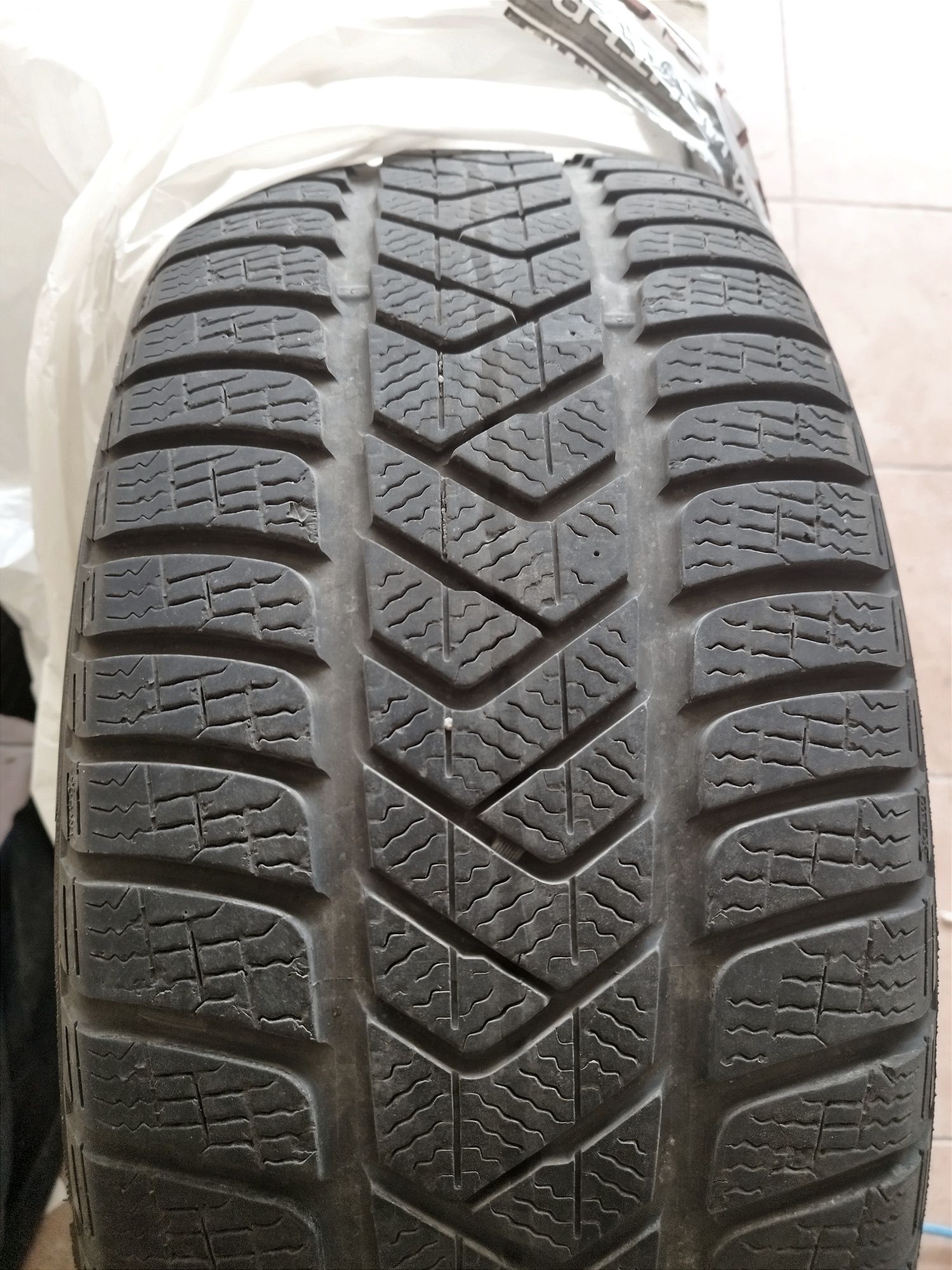 Зимни гуми PIRELLI Sotto Zero 3 235/50/18