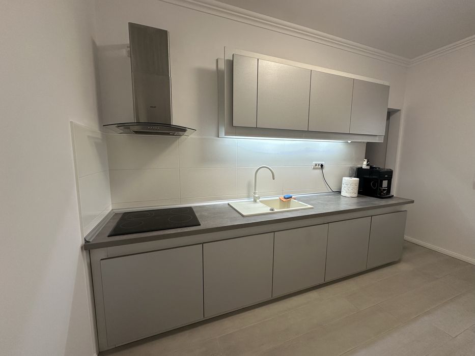 Vand mobila bucatarie completa