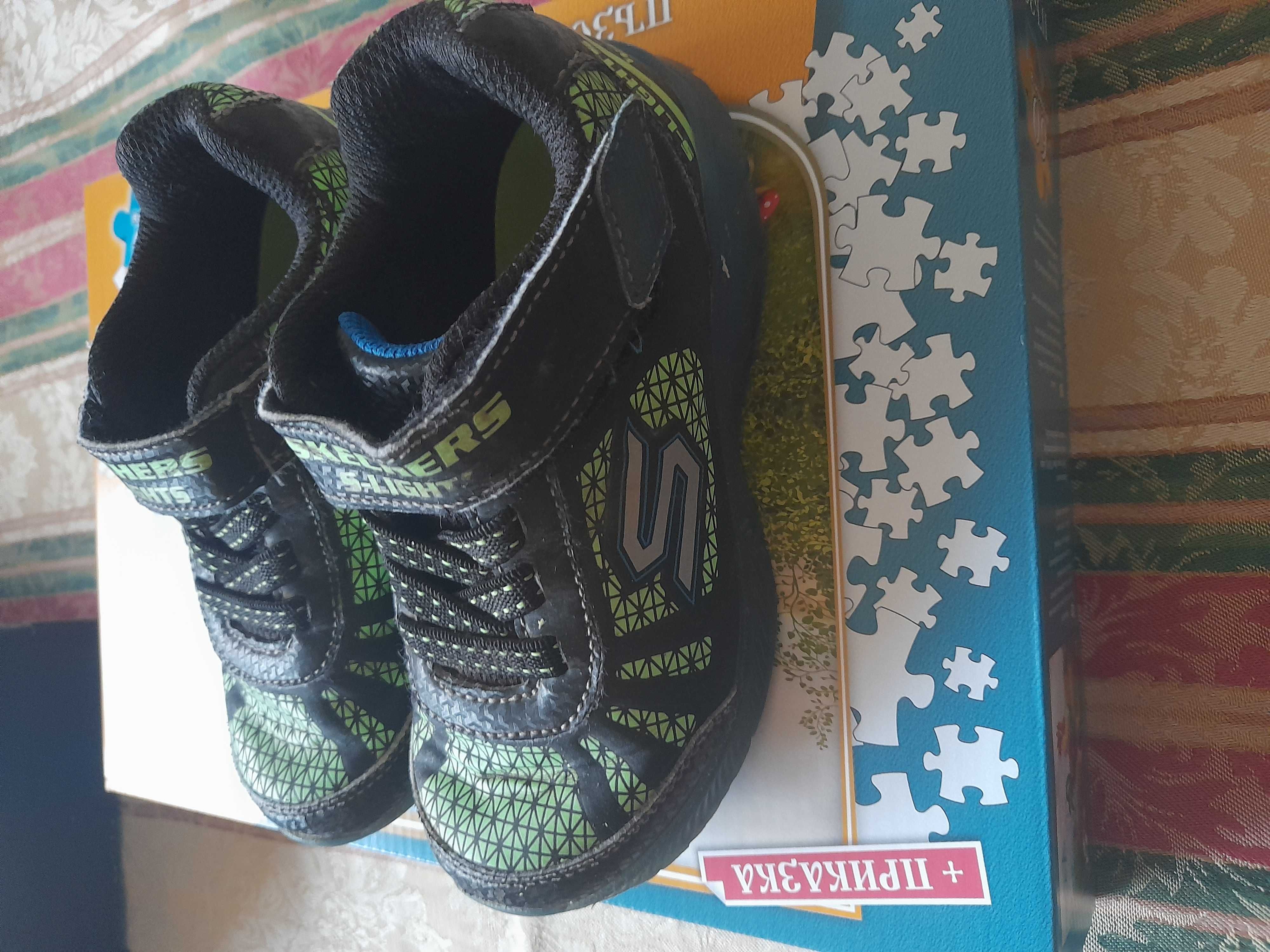 Детски маратонки Skechers Светещи