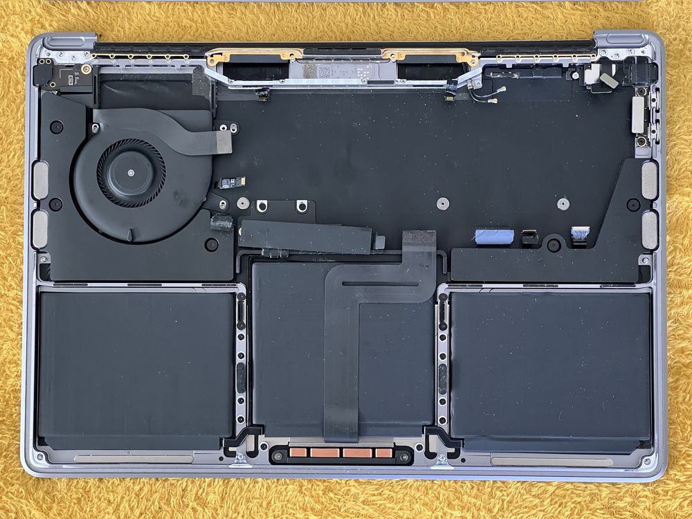 Ansamblu complet Topcase Macbook Pro M1 A2338