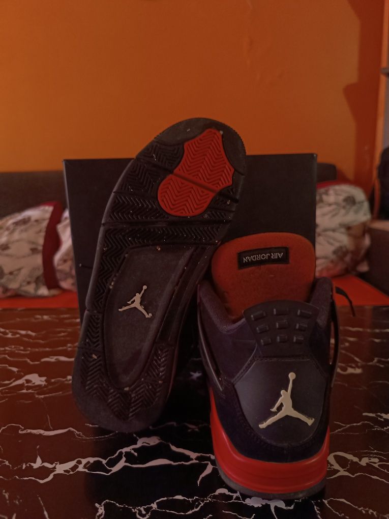 Jordan 4 Red Thunder ( СПЕШНО )