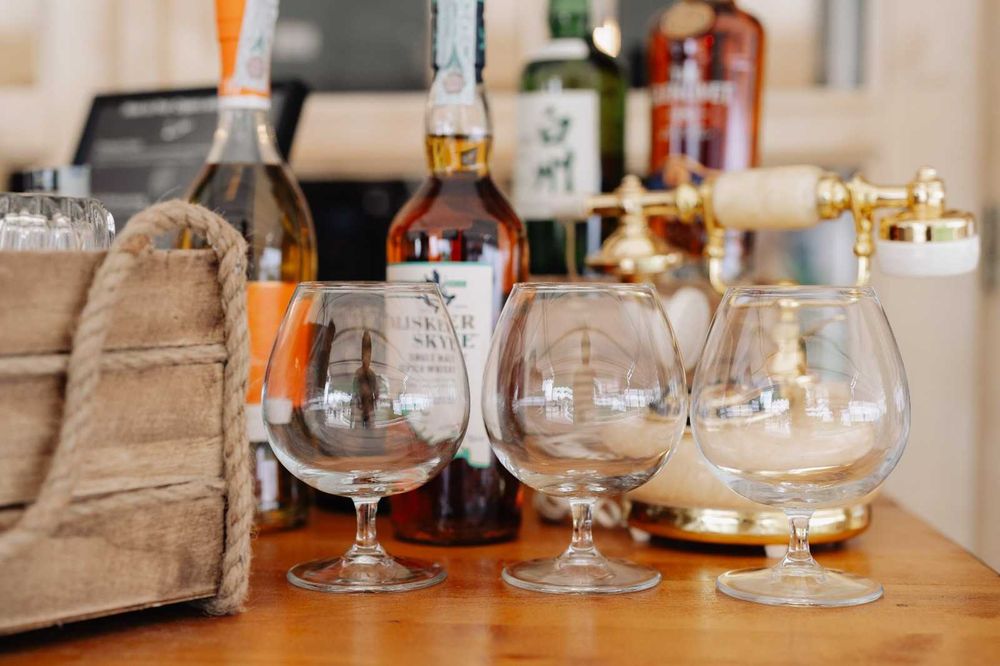 Cocktail Bar/Bar Mobil/Barmani pentru orice tip de eveniment!