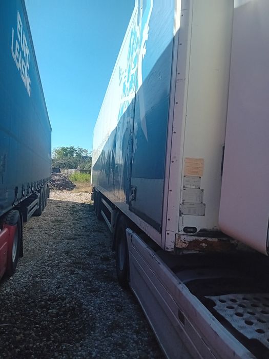 Vind/Schimb semiremorca frigo