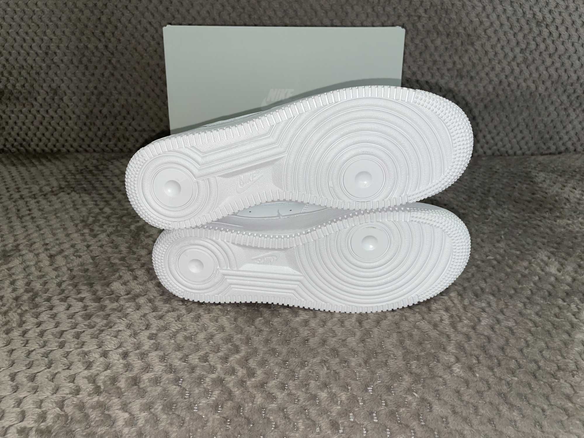 Incaltaminte NIKE Air Force 1 White nr de la 39 la 43