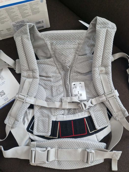 Marsupiu ErgoBaby OMNI-Breeze