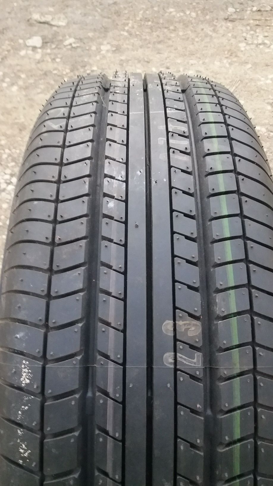 Продам новые летние шины YOKOHAMA R-16.