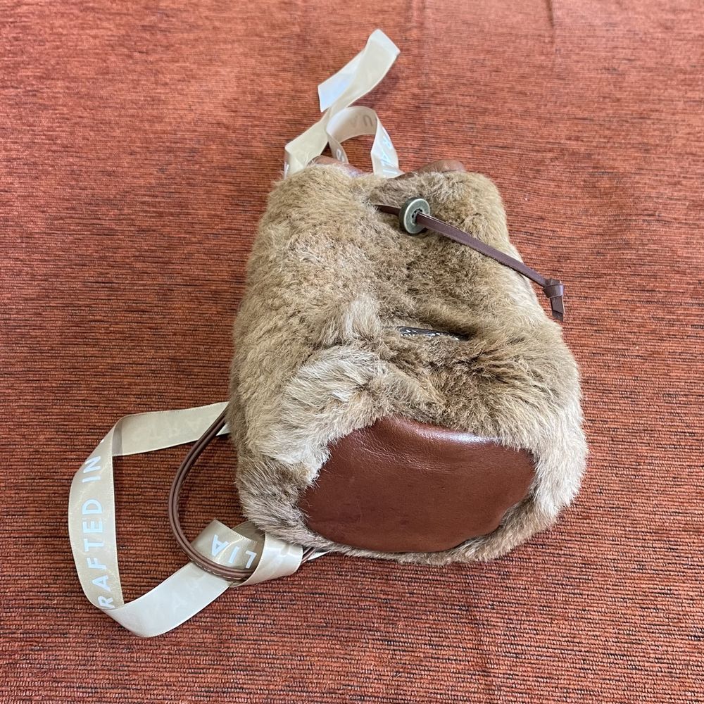 UGG Kangaroo Dilly Bag