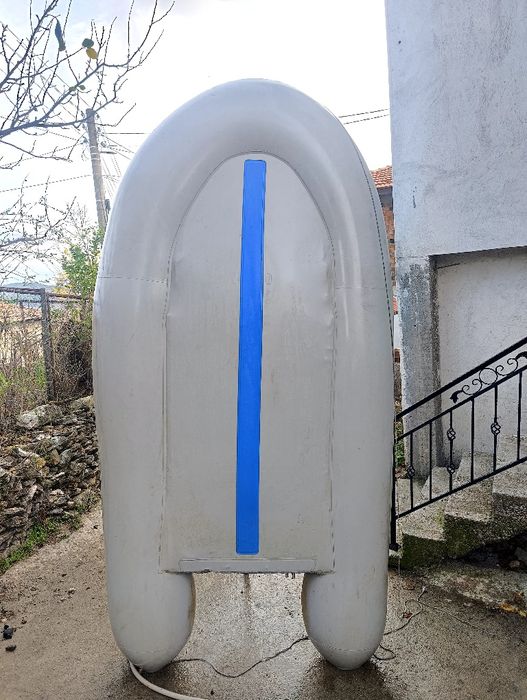 Лодка с извънбордов двигател 2 так. 4.кс Evinrude