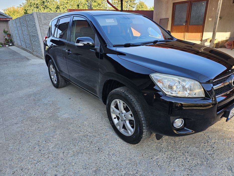 Vand Toyota RAV4 4x4 diesel